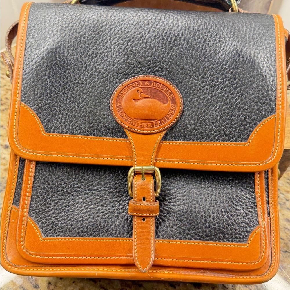 Vintage Dooney & Bourke AWL Carrier Satchel Crossbody Black Tan USA